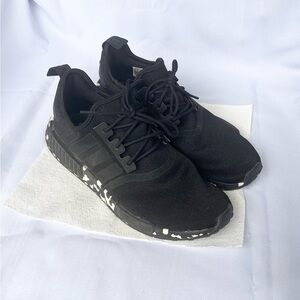Adidas Men's Black and White Sneakers